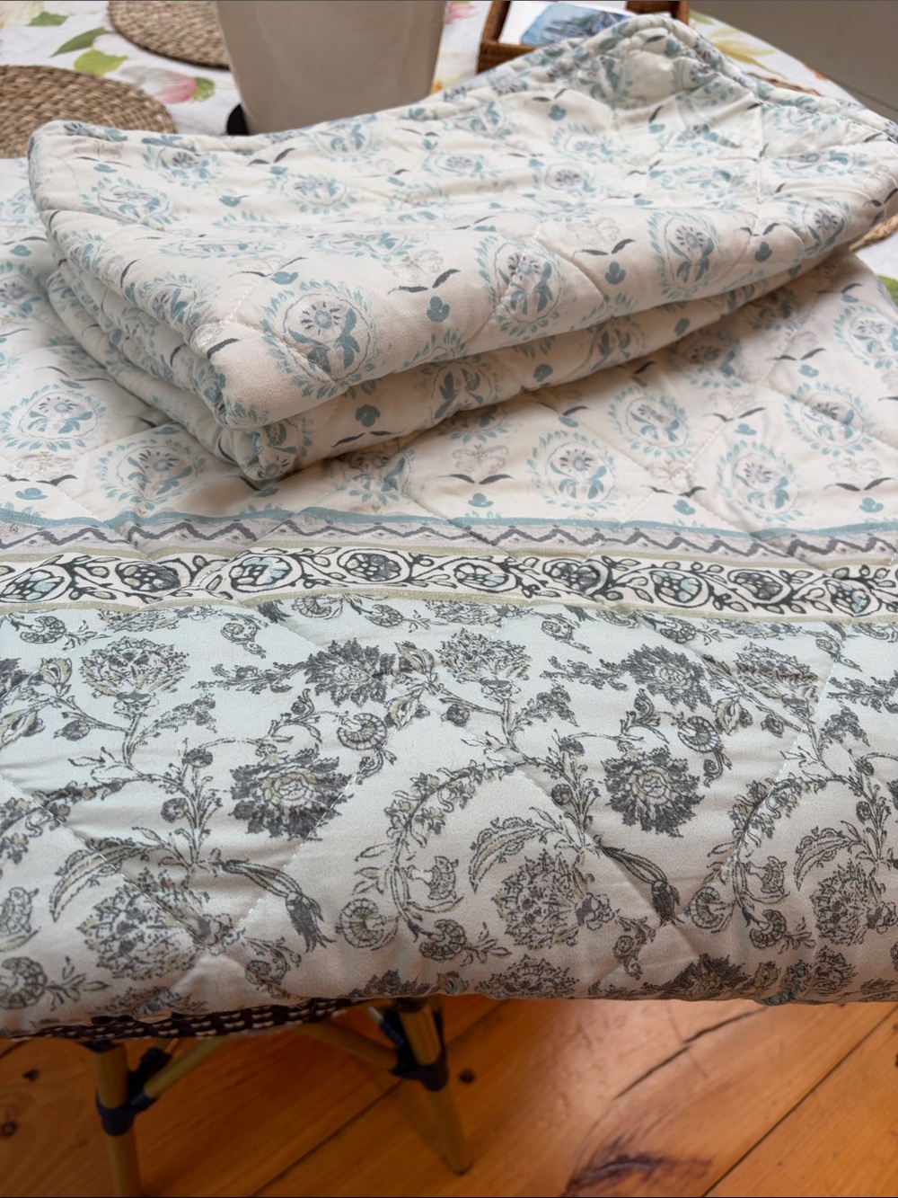 King size quilt and king shams
